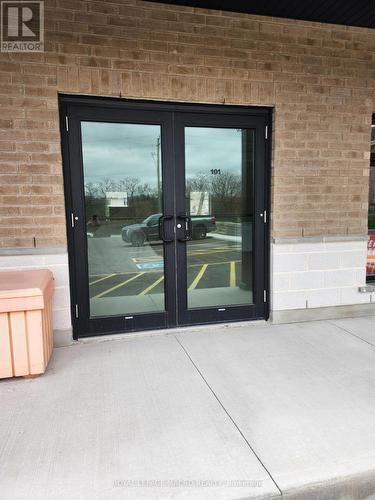 Entrance Door 101 - 415 Water Street S, Cambridge, ON 