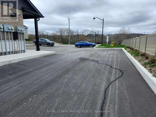 Side Parking Area - 415 Water Street S, Cambridge, ON 