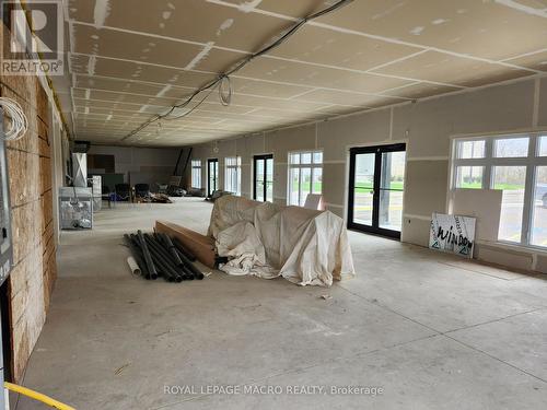 Interior - 415 Water Street S, Cambridge, ON 