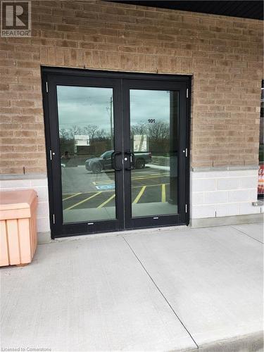 Entrance Door 101 - 415 Water Street S, Cambridge, ON 