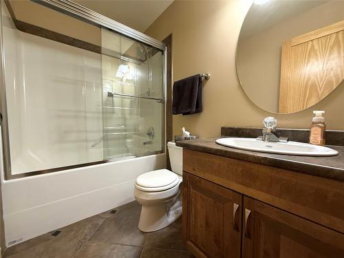 940 313Th Drive, Kimberley, BC - Indoor Photo Showing Bathroom