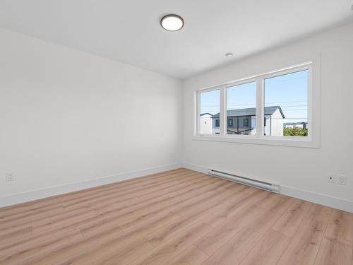 154 Colonial Crescent, Halifax, NS 