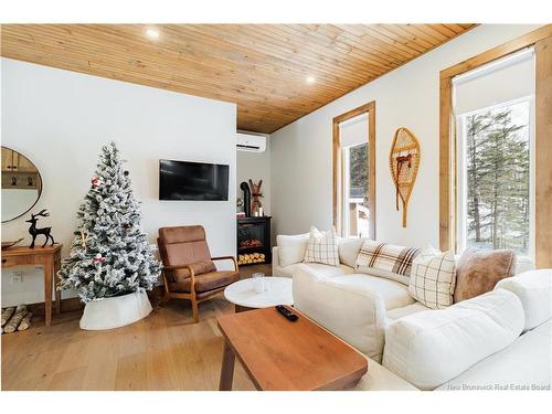 2 Meadows Lane, Central Hainesville, NB 