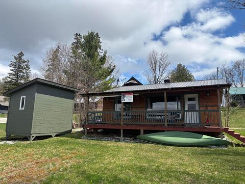 Façade - 35 Ch. Whitefish, Gracefield, QC - Outdoor With Deck Patio Veranda