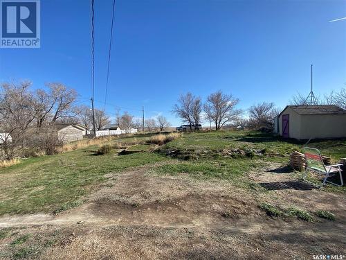 209 3Rd Avenue W, Frontier, SK - Outdoor