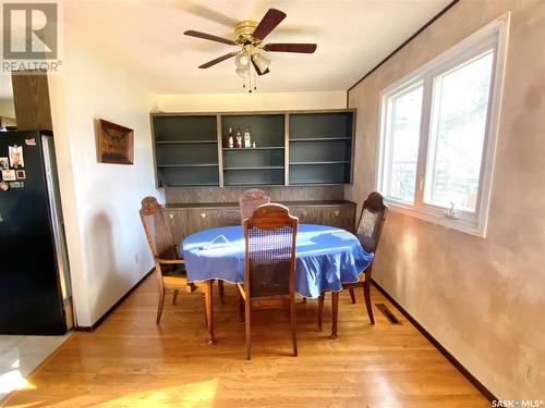 209 3Rd Avenue W, Frontier, SK - Indoor Photo Showing Dining Room