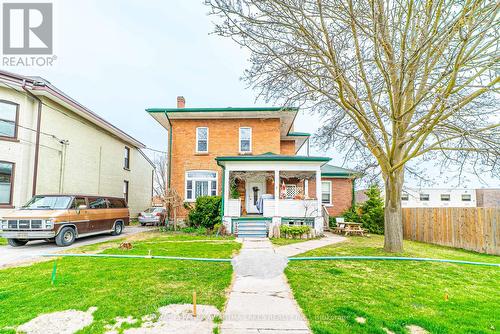 6 Glenelg Street W, Kawartha Lakes (Lindsay), ON - Outdoor With Facade
