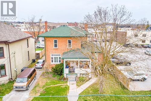 6 Glenelg Street W, Kawartha Lakes (Lindsay), ON - Outdoor