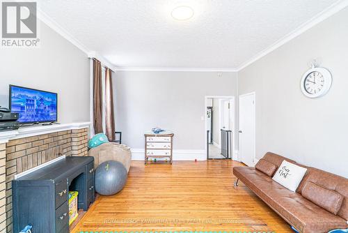 6 Glenelg Street W, Kawartha Lakes (Lindsay), ON - Indoor