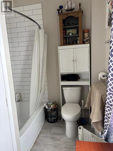 6 Glenelg Street W, Kawartha Lakes (Lindsay), ON - Indoor Photo Showing Bathroom