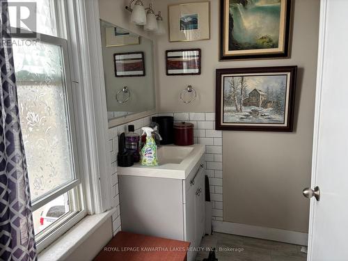 6 Glenelg Street W, Kawartha Lakes (Lindsay), ON - Indoor Photo Showing Laundry Room