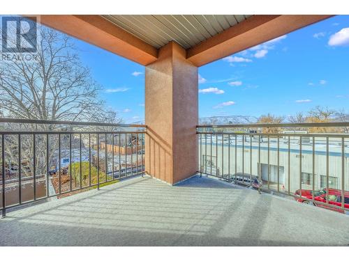 1550 Dickson Avenue Unit# 222, Kelowna, BC - Outdoor With Exterior