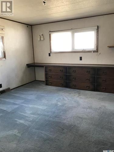 832 Beryl Avenue, Oxbow, SK 