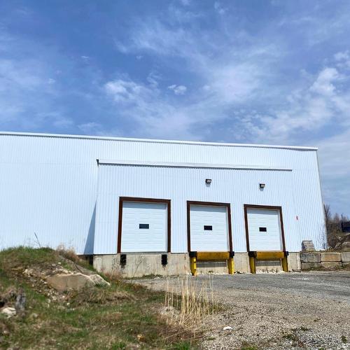 Shipping (door/dock) - 7-235 Rue St-Louis, Warwick, QC - Outdoor
