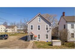 25 Pleasant ST  Milltown, NB E3L 1A3