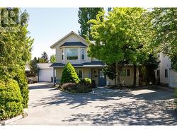 2997 Lowe Court Kelowna, BC V1Y 8L3