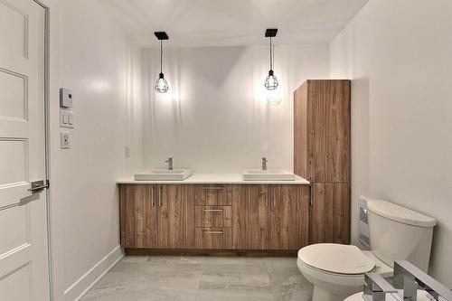 Salle de bains - 10867 Av. Leblanc, Montréal (Montréal-Nord), QC - Indoor Photo Showing Bathroom