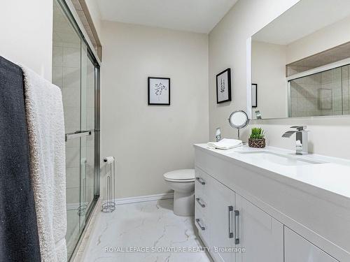 4172 Dursley Crescent, Mississauga, ON - Indoor Photo Showing Bathroom