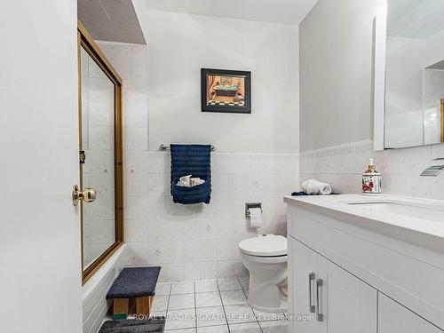 4172 Dursley Crescent, Mississauga, ON - Indoor Photo Showing Bathroom