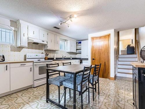 4172 Dursley Crescent, Mississauga, ON - Indoor Photo Showing Kitchen