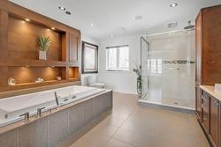 Salle de bains attenante à la CCP - 