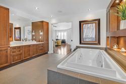 Salle de bains attenante à la CCP - 