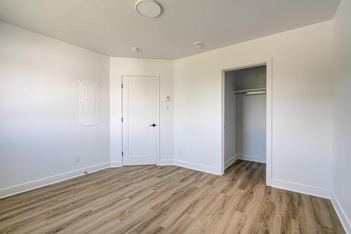 Vue d'ensemble - 3-3930 Boul. Hébert, Salaberry-De-Valleyfield, QC - Indoor Photo Showing Other Room