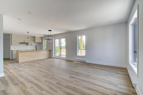 Vue d'ensemble - 3-3930 Boul. Hébert, Salaberry-De-Valleyfield, QC - Indoor