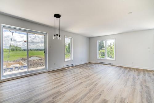 Vue d'ensemble - 3-3930 Boul. Hébert, Salaberry-De-Valleyfield, QC - Indoor