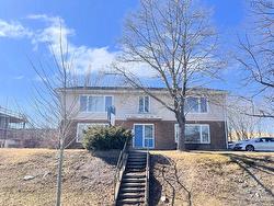 37 Leaman Drive  Dartmouth, NS B3A 2L1