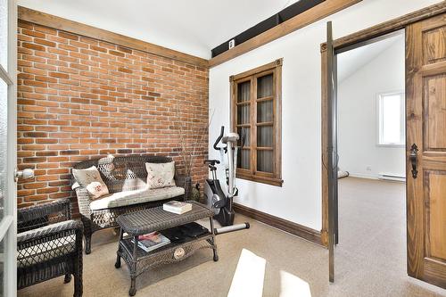 Boudoir - 856 Rue Bernard-Pilon, Mcmasterville, QC - Outdoor With Exterior