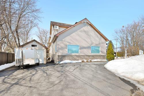 Stationnement - 856 Rue Bernard-Pilon, Mcmasterville, QC - Outdoor