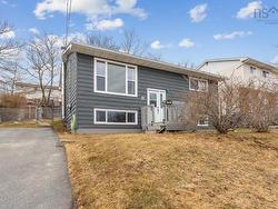 90 Nestor Crescent  Cole Harbour, NS B2W 4V1