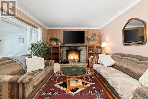 40 Mayne Lane, Prince Edward County (Hallowell Ward), ON - Indoor Photo Showing Living Room With Fireplace