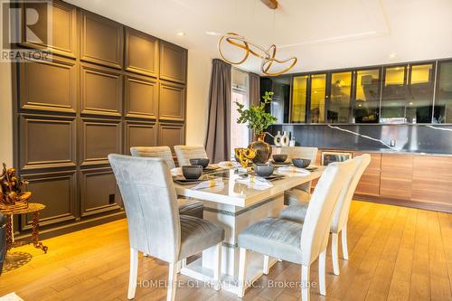 1386 Bough Beeches Boulevard, Mississauga, ON - Indoor Photo Showing Dining Room