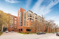 606-30 Ch. Bates  Montréal (Outremont), QC H2V 4T4