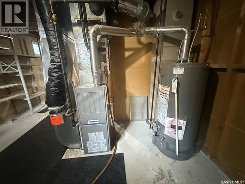 20 Scott Crescent, Weyburn, SK - Indoor Photo Showing Basement