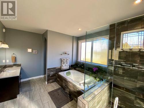 8165 Harper Subdivision Subdivision, Dawson Creek, BC - Indoor Photo Showing Bathroom