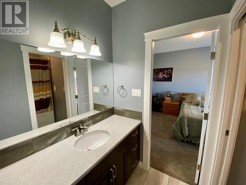 8165 Harper Subdivision Subdivision, Dawson Creek, BC - Indoor Photo Showing Bathroom