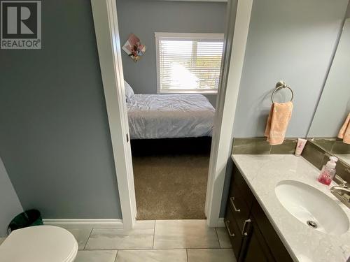 8165 Harper Subdivision Subdivision, Dawson Creek, BC - Indoor Photo Showing Bathroom