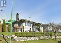 4701 RIDGELAWN DRIVE  Burnaby, BC V5C 3Y1