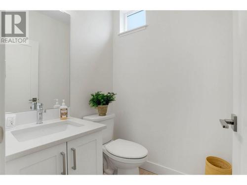Powder room on main floor - 720 Valley Road Unit# 46, Kelowna, BC - Indoor Photo Showing Bathroom