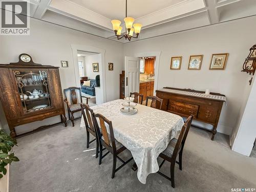 570 4Th Avenue Ne, Swift Current, SK - Indoor Photo Showing Dining Room