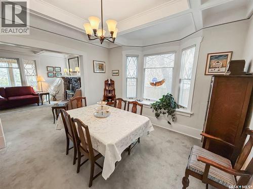 570 4Th Avenue Ne, Swift Current, SK - Indoor Photo Showing Dining Room