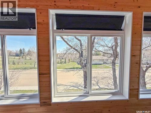 570 4Th Avenue Ne, Swift Current, SK - Indoor Photo Showing Other Room