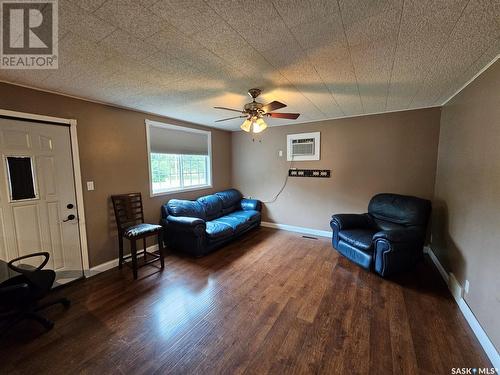 308 4Th Street, Carlyle, SK - Indoor