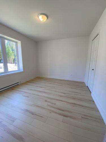Bedroom - 539 Rue Charlie-Forbell, Mont-Tremblant, QC - Indoor Photo Showing Other Room