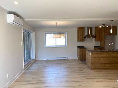 Dining room - 539 Rue Charlie-Forbell, Mont-Tremblant, QC - Indoor