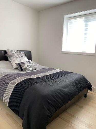 Bedroom - 539 Rue Charlie-Forbell, Mont-Tremblant, QC - Indoor Photo Showing Bedroom