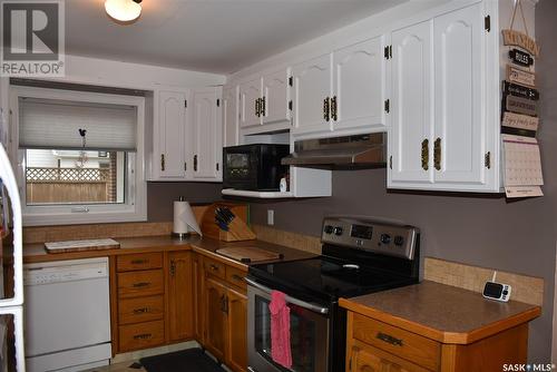 119 Dewdney Street, Indian Head, SK - Indoor Photo Showing Kitchen